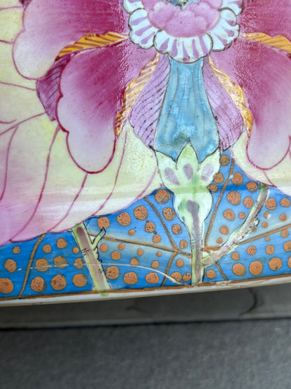 Large Tobacco Leaf Footbath - AS IS