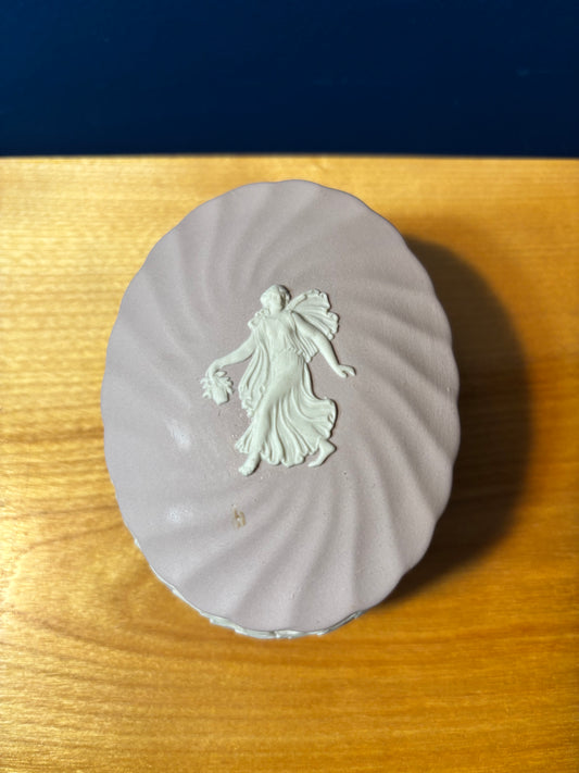 Wedgwood Jasperware Lilac lidded trinket box!