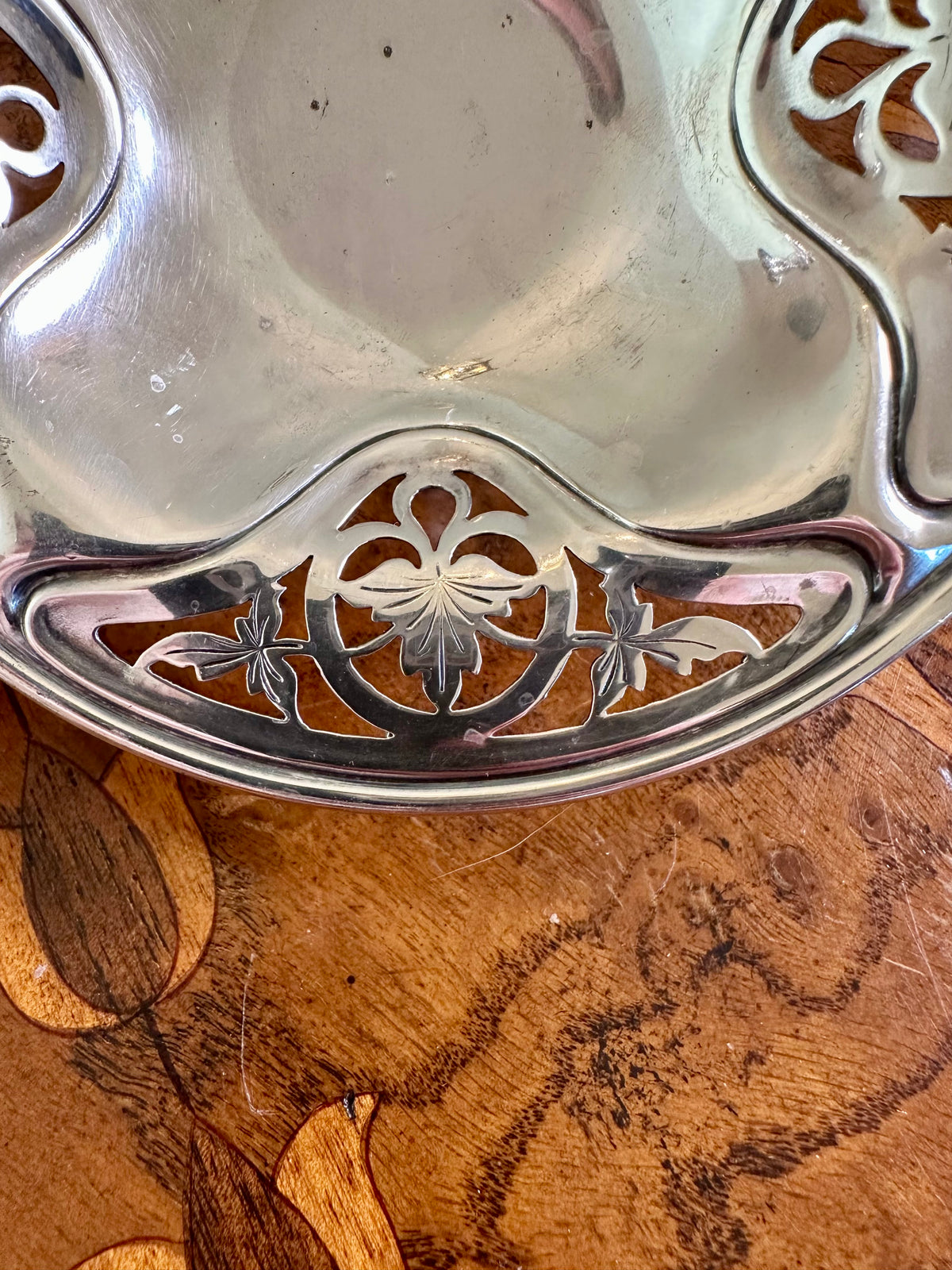 Barbour Silver Co. Art Nouveau Silverplate Pierced Pedestal Bonbon Dish