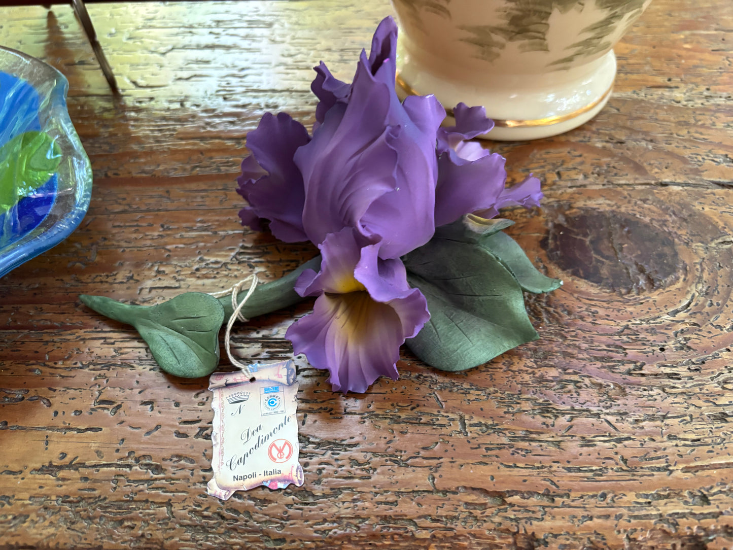 Beautiful Capodimonte Iris flower! As is!