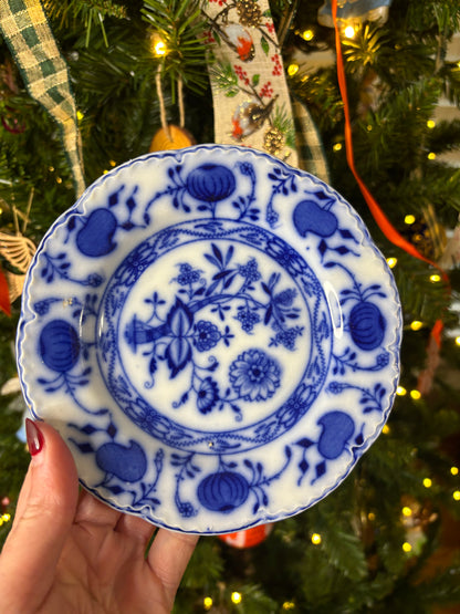 Gorgeous Flow Blue Johnson Bros. holland pattern plates pair!