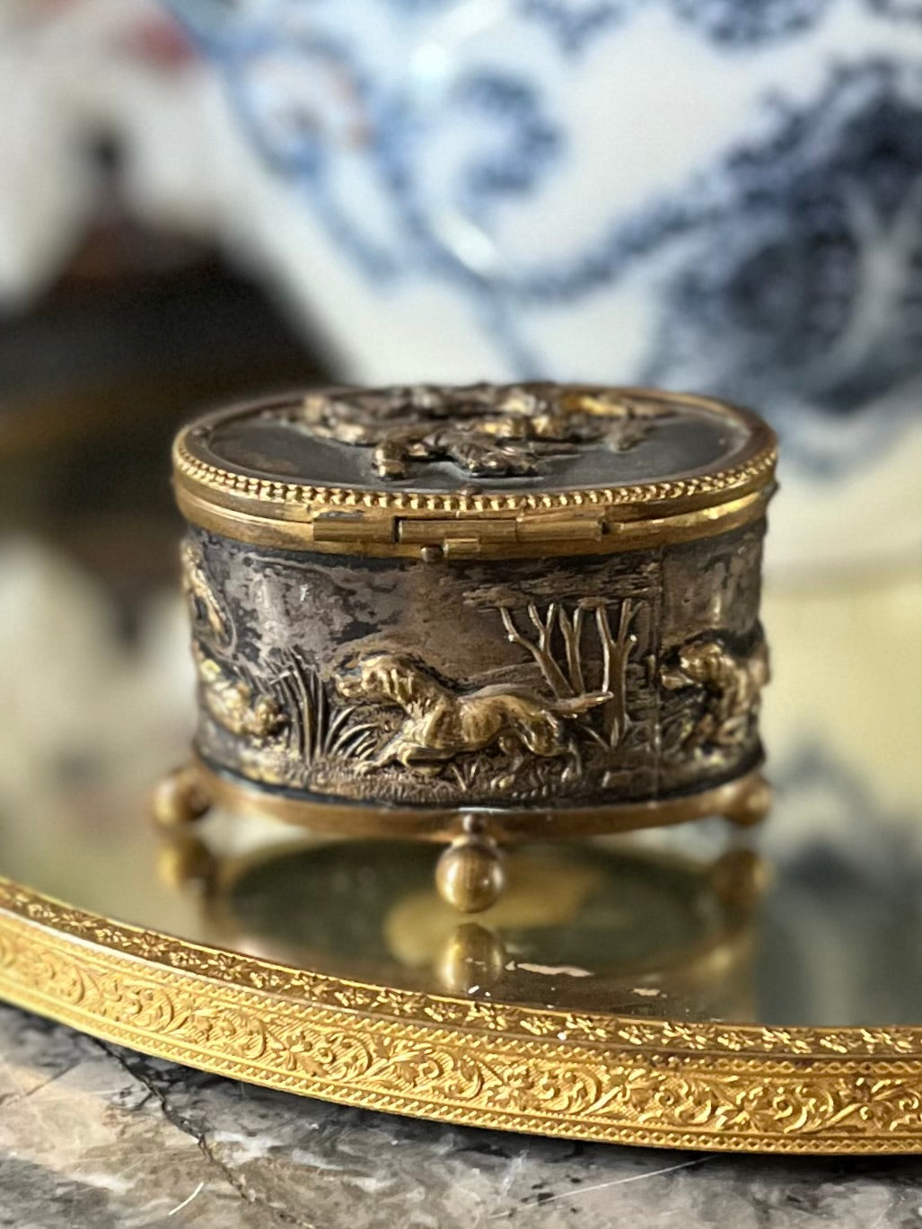 Live 08/25 Antique French Brass Bas Relief Hunt Scene Miniature Jewelry Casket