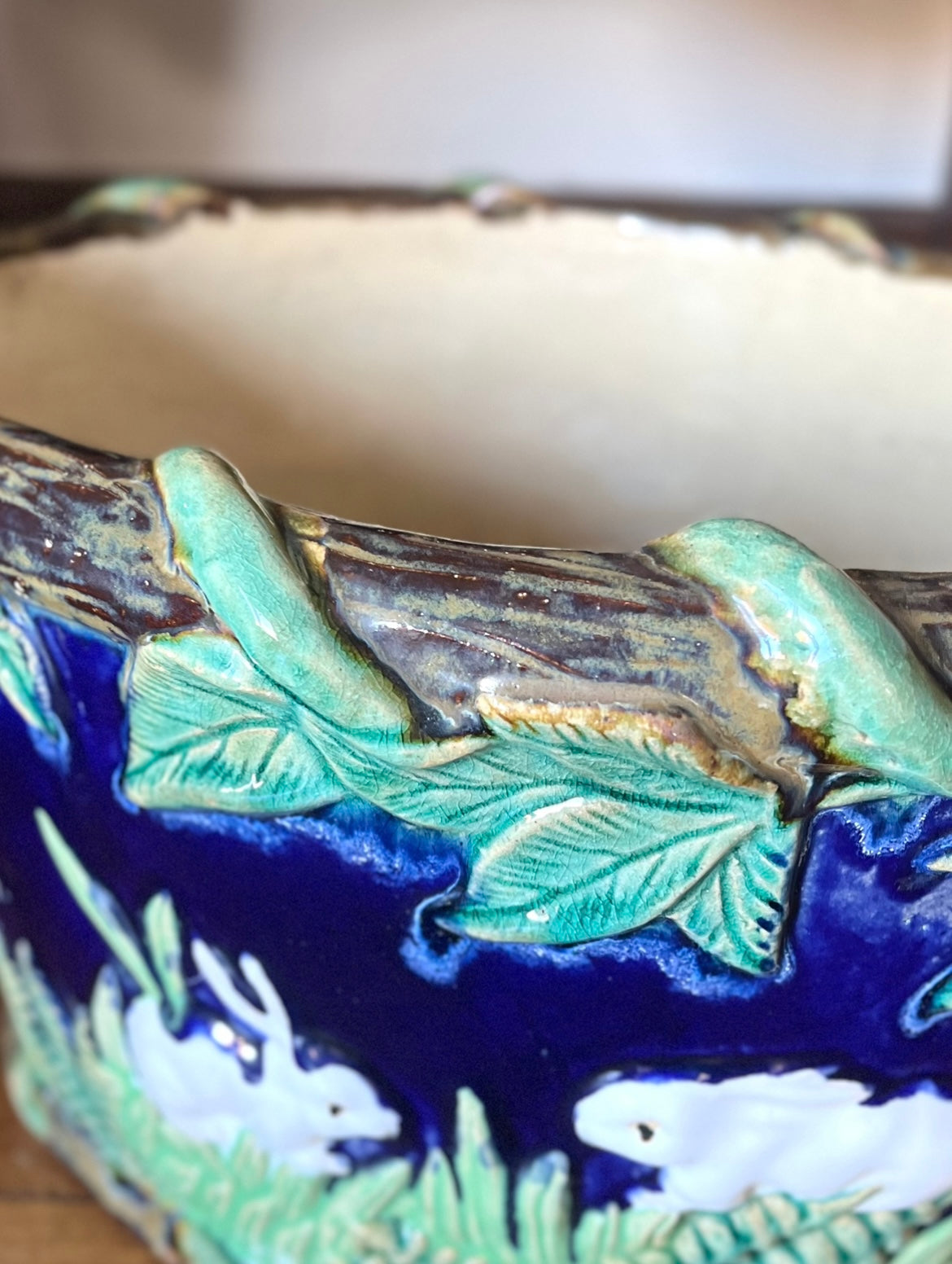 French Majolica Bunny Planter/XLarge Cache-pot Mid 20th Century