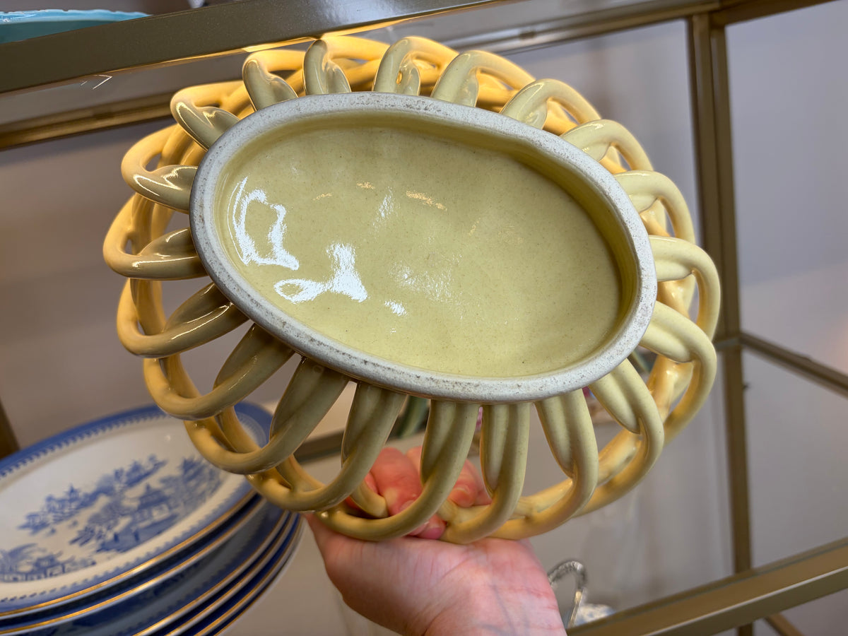 Buttery yellow lattice bowl!