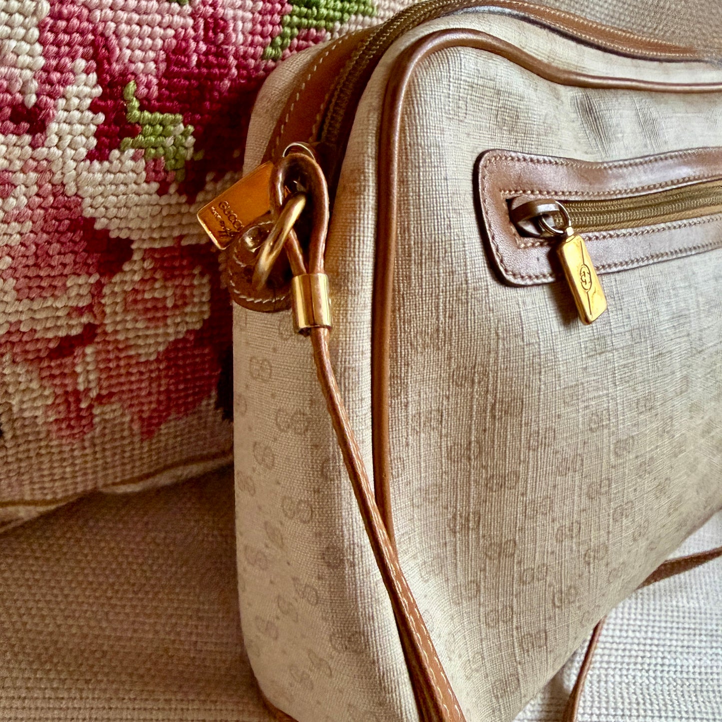 Vintage Gucci GG Monogram Neutral Cream Brown Leather Trim Crossbody Handbag