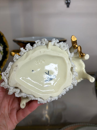 Stunning Dresden Lace courting couple!