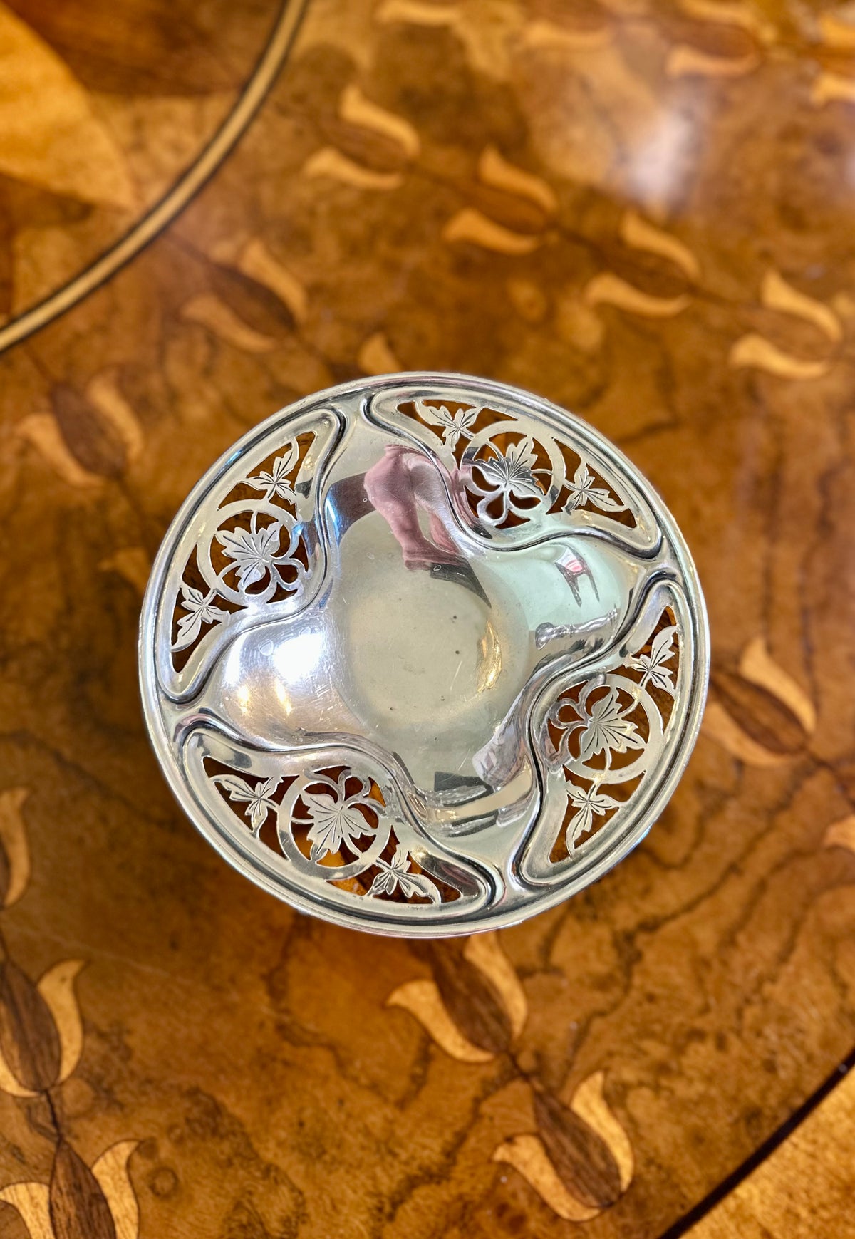 Barbour Silver Co. Art Nouveau Silverplate Pierced Pedestal Bonbon Dish