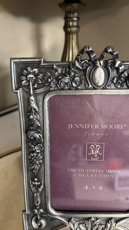 Jennifer Moore Brass 4x6 Picture Frame Victorian Metal Collection New Old Stock