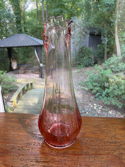 Stunning L.E. Smith Pink Victoria Fern Scroll swung stretch vase!