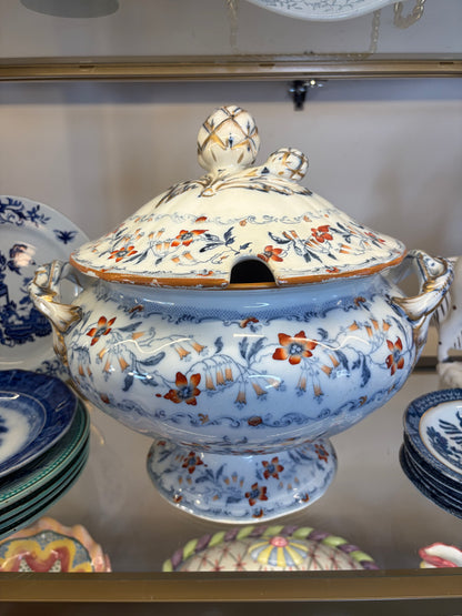 Stunning antique Minton Fuchsia lidded large tureen!