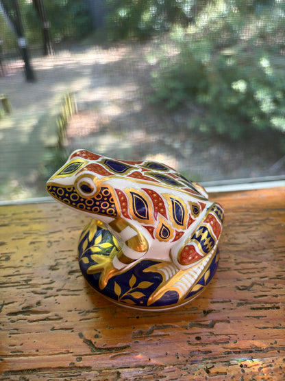 Gorgeous Royal Crown Derby Imari frog!