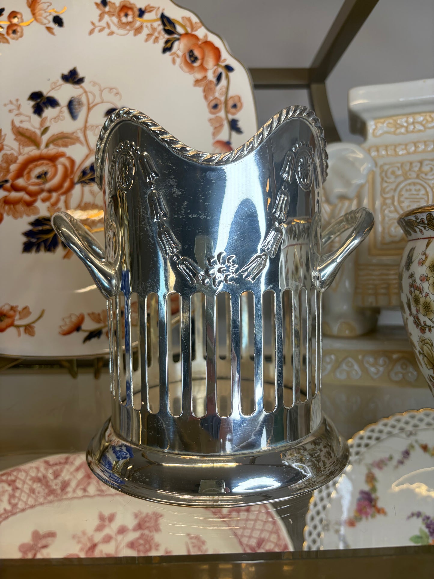 Lovely silverplated wine holder!