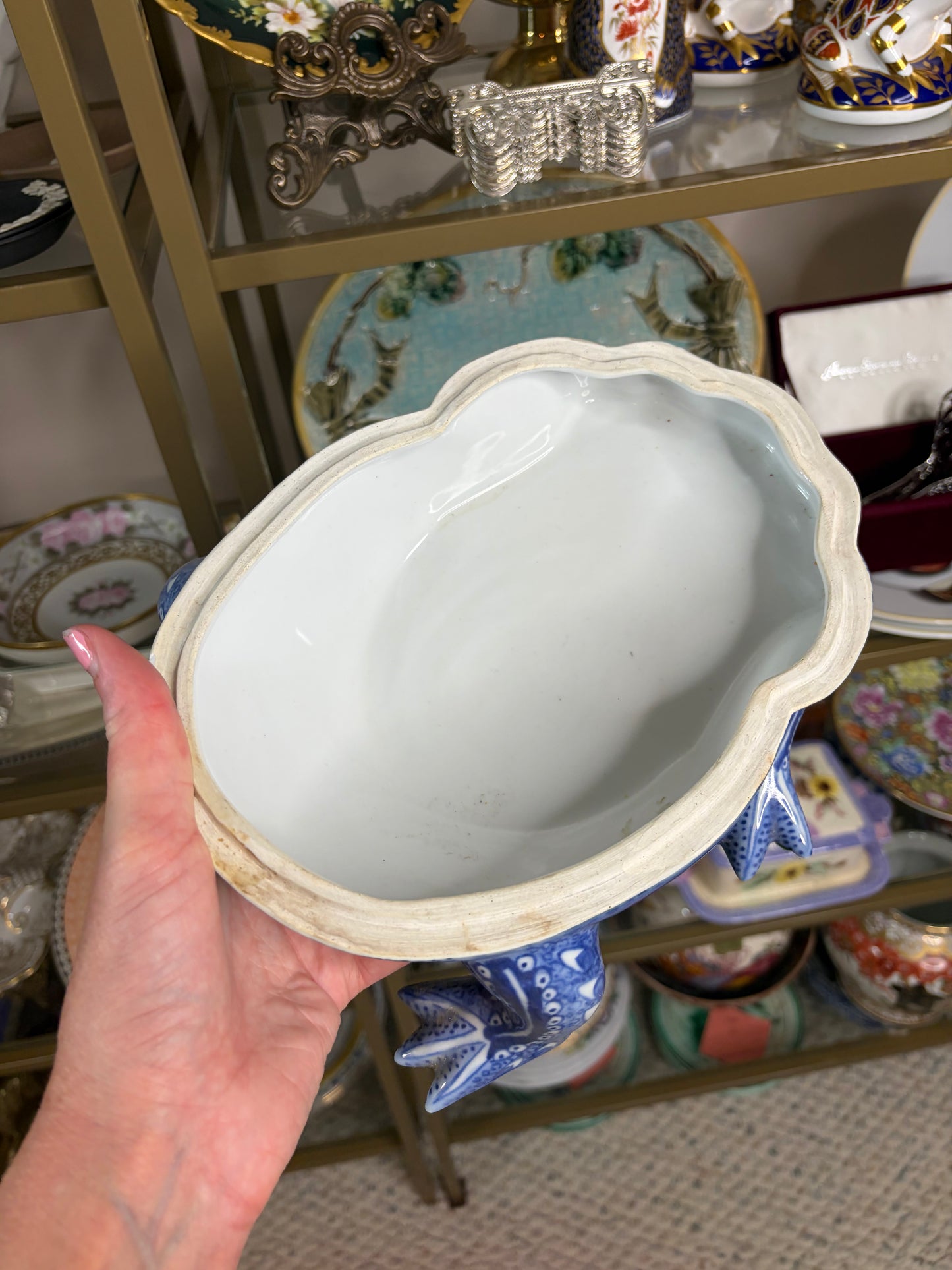 Stunning export lidded frog with mini frog!