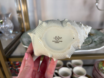 Lovely Lenox shell candleholder!