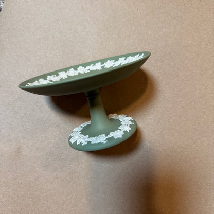 RESERVED - MARYBOURDAGE - Live 06/15 sage green Wedgwood stand