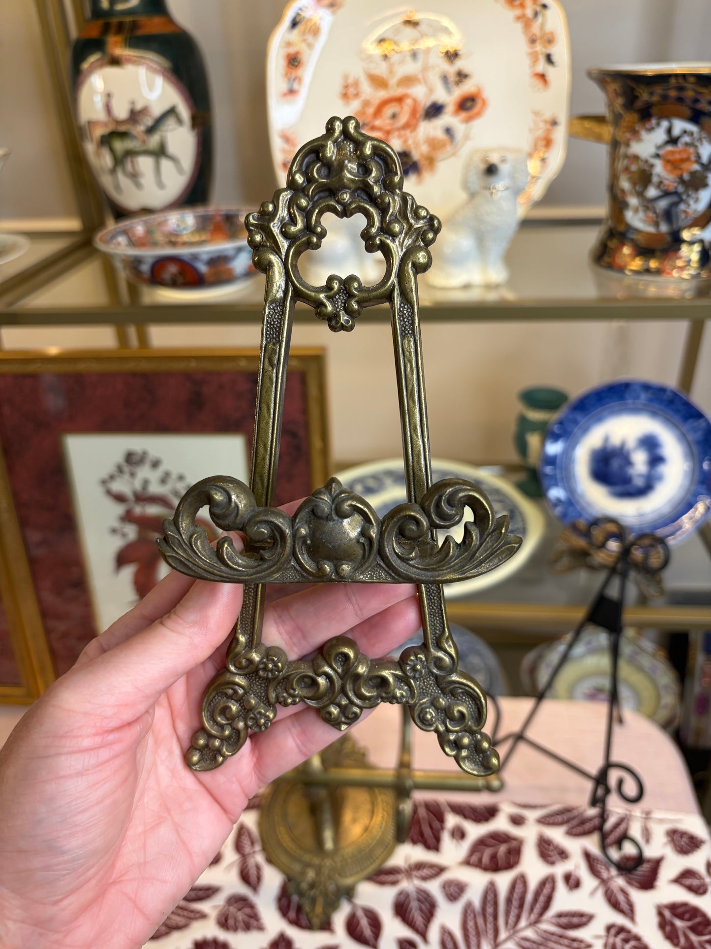 Reserved! Brass easel!