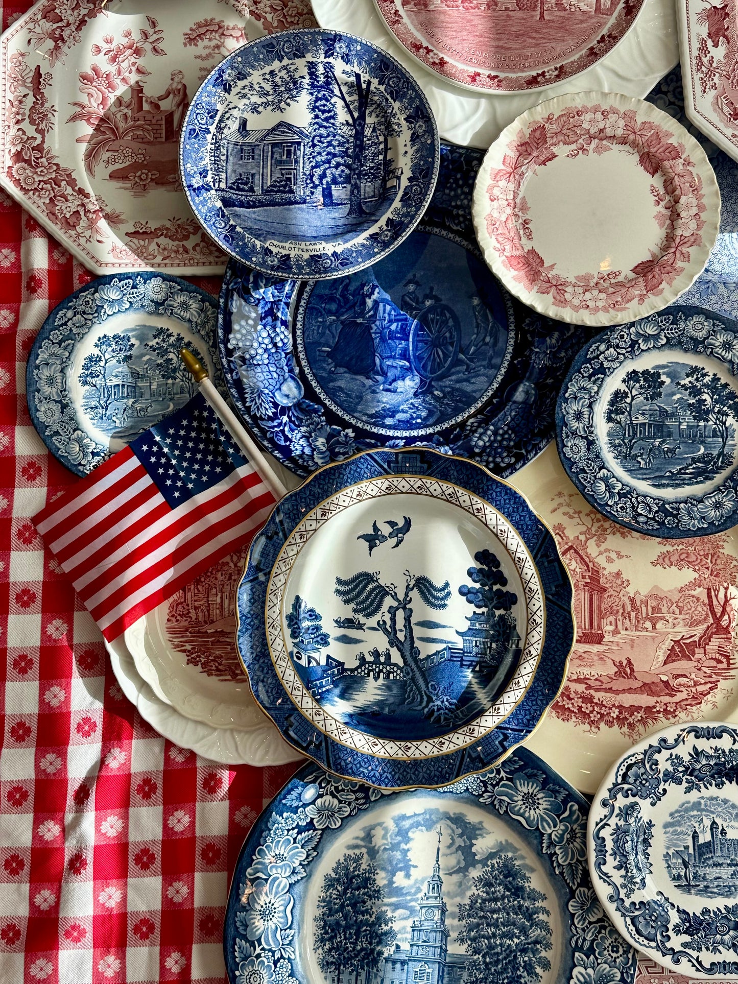 Vintage Booths Real Old Willow Plate Blue Transferware with Scalloped Gilded Border | England