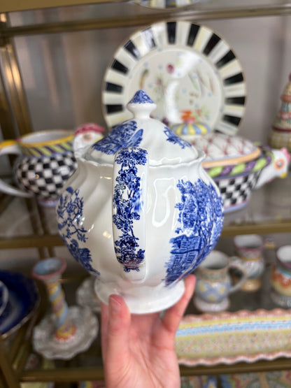 Lovely Johnson Bros. Cotswold Blue teapot!