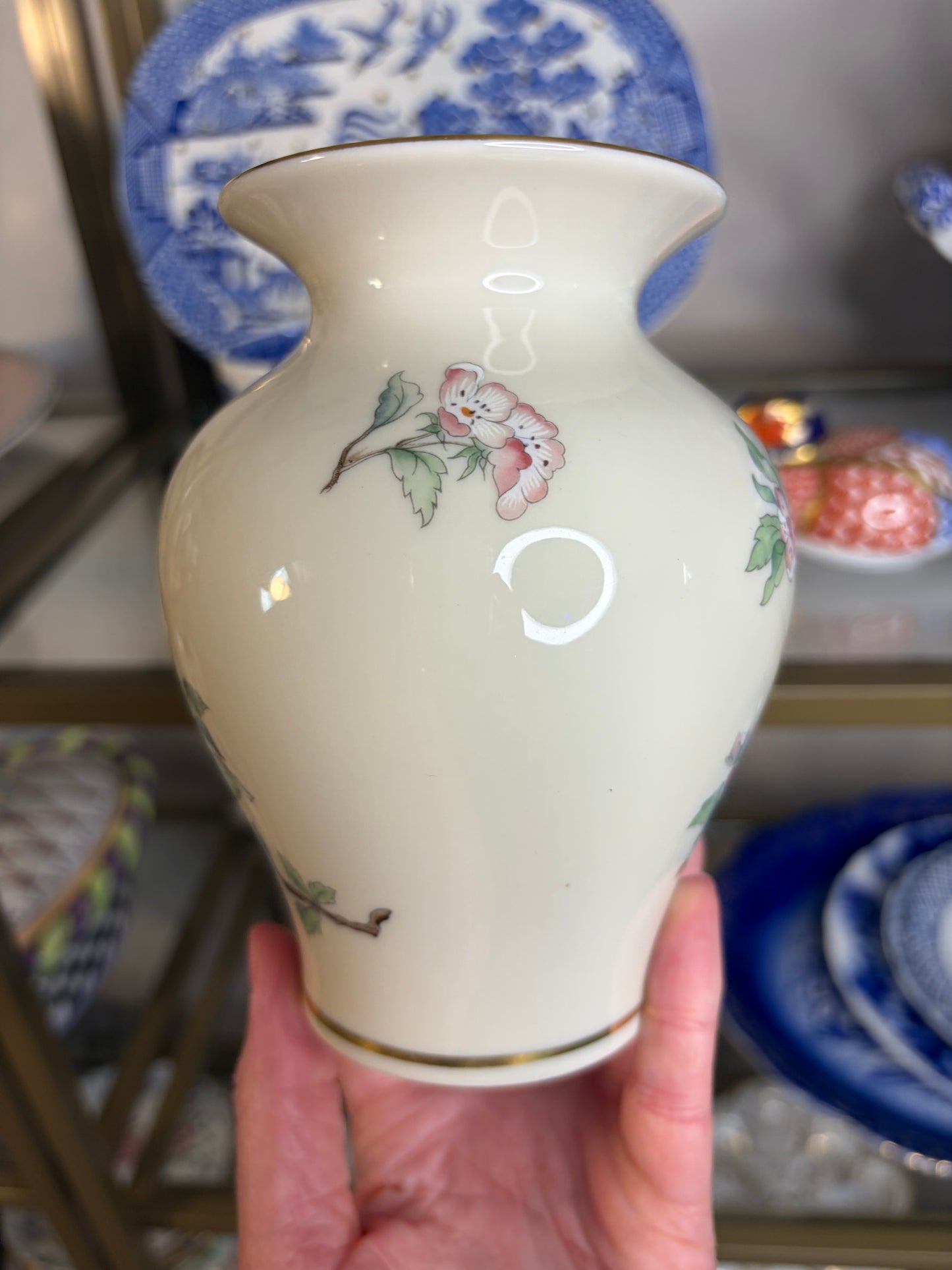 Lovely Lenox Serenade bird vase!