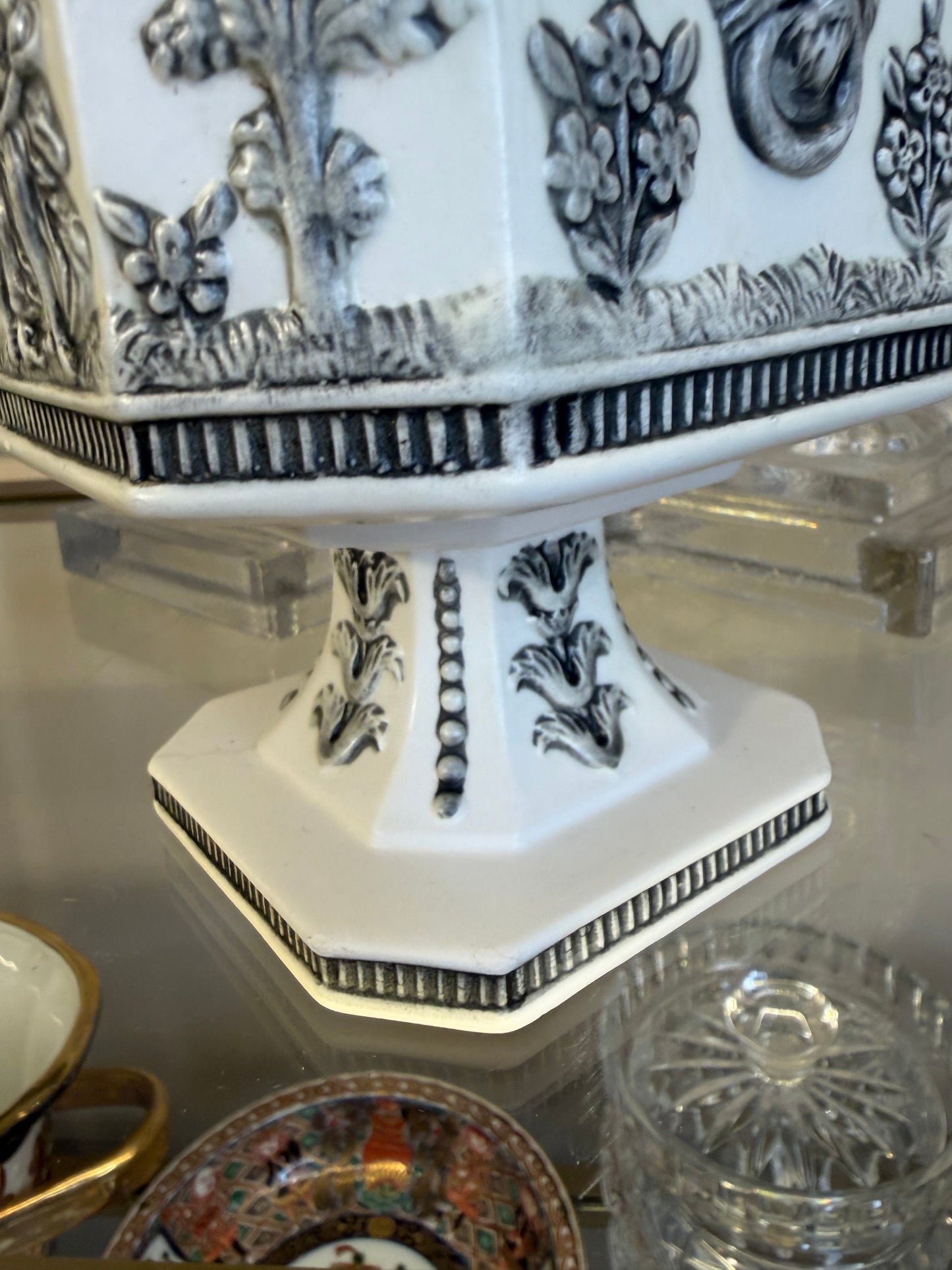 Lovely vintage porcelain bisque relief lidded pedestal dish with lions!
