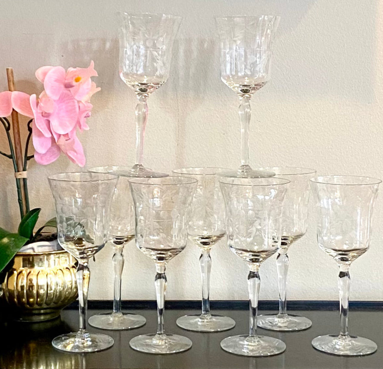 Set of 8 (plus 1) sparkling vintage etched wine glasses stem ware.