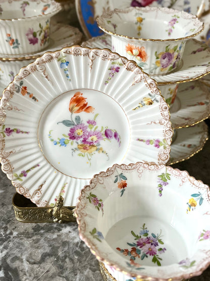 Antique Set of 8 Richard Klemm Dresden Pleated Hand-Painted Floral Petite Bowls And Plates c. 1890–1916