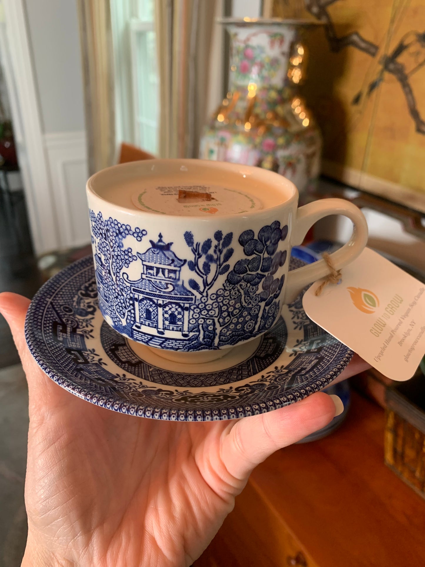 Blue Willow Tea Cup Soy Candle Apples and Maple Bourbon Scent