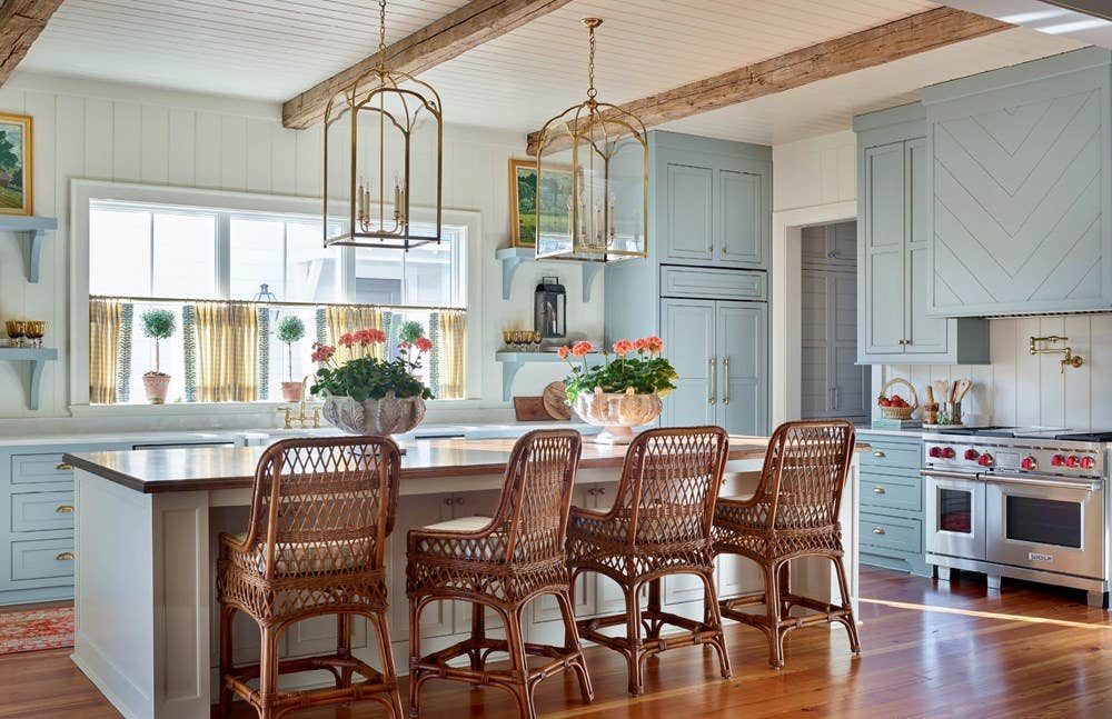 Home Again: A Return to Gracious Interiors Book By James T Farmer