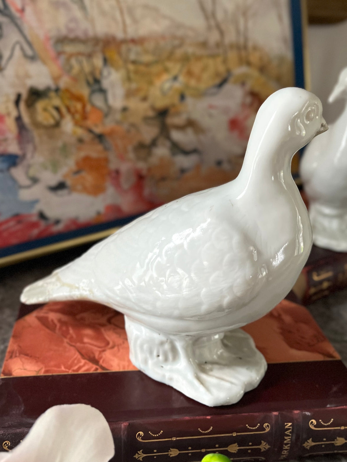 Live 09/29 Historic Estate Pair of Chinese Export White Glazed Porcelain Doves on Rockwork, Late Qing to Republic Period