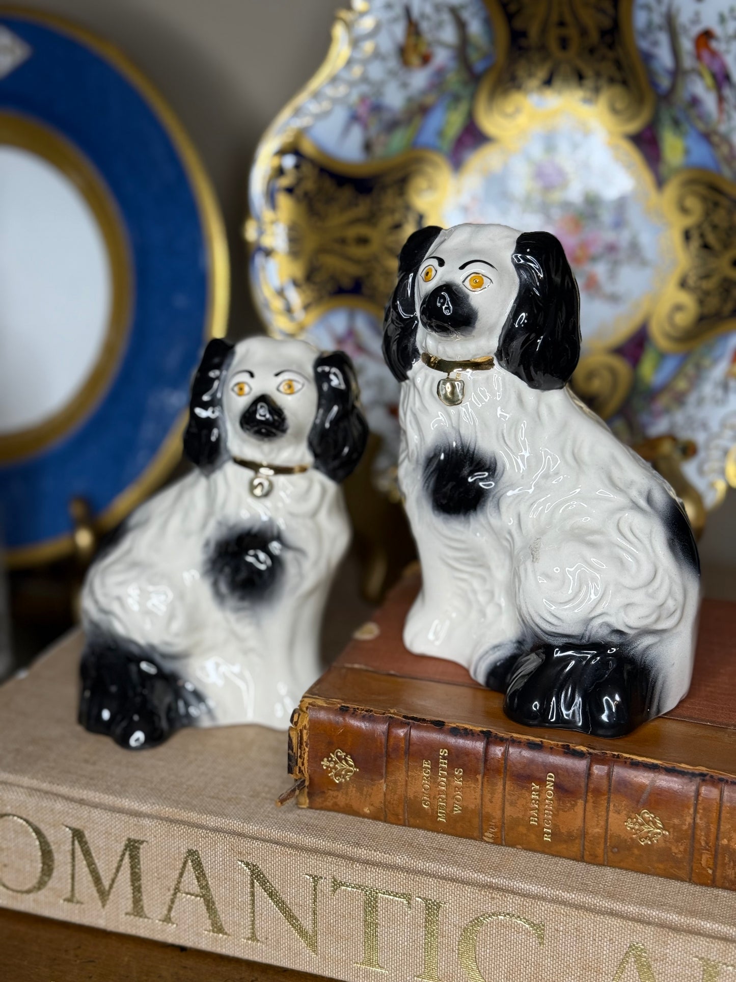 Vintage Beswick England Black & White Spaniel Figurines, 5” Tall: Pristine!
