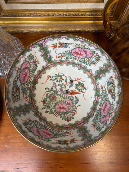 Vintage Rose Medallion 10” bowl!