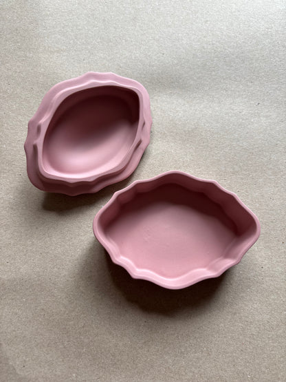 Cream pink Wedgwood 4.5x2” ornate oval box