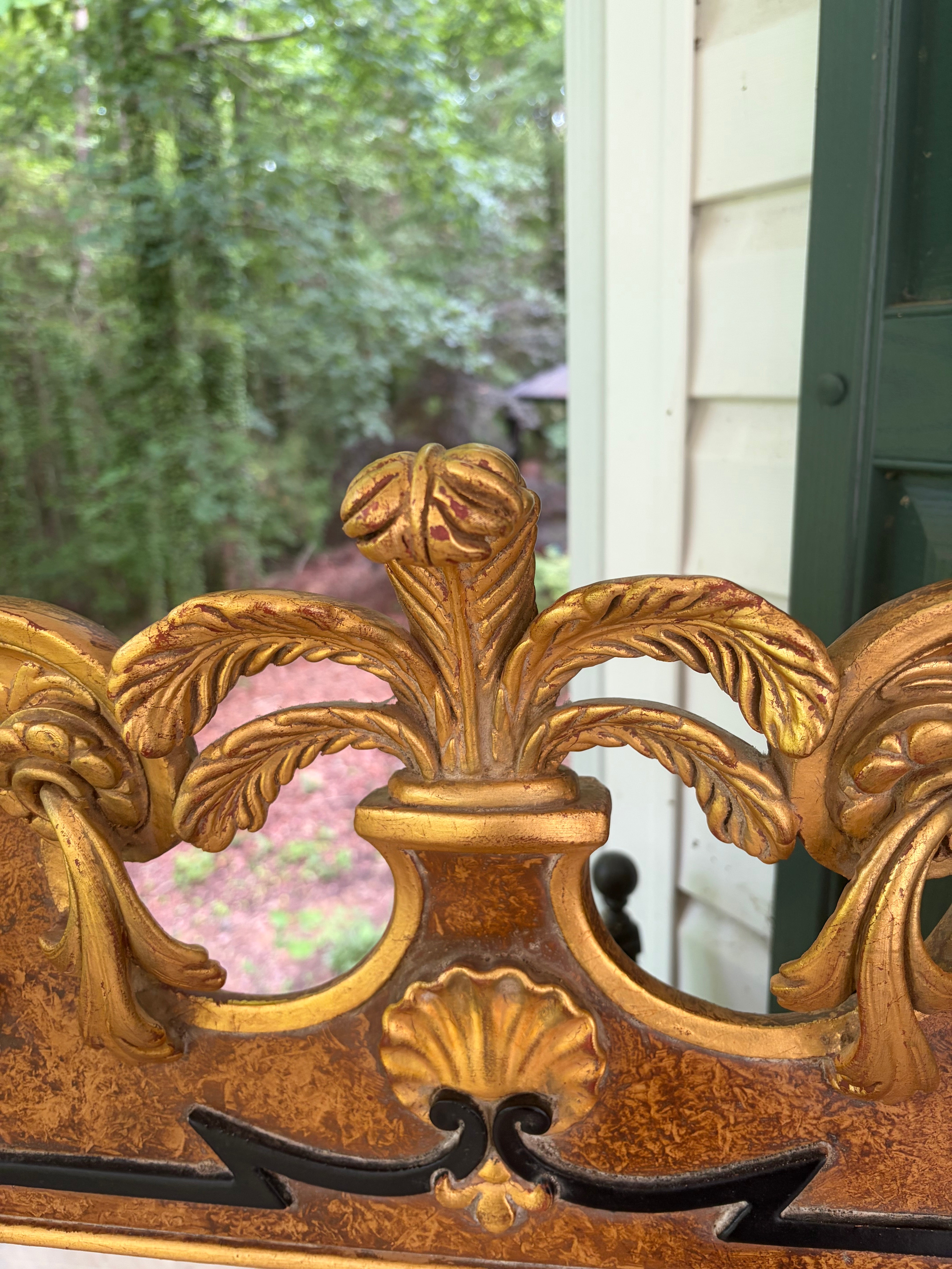 Stunning Italian Giovannini Chelini handcarved wooden mirror with