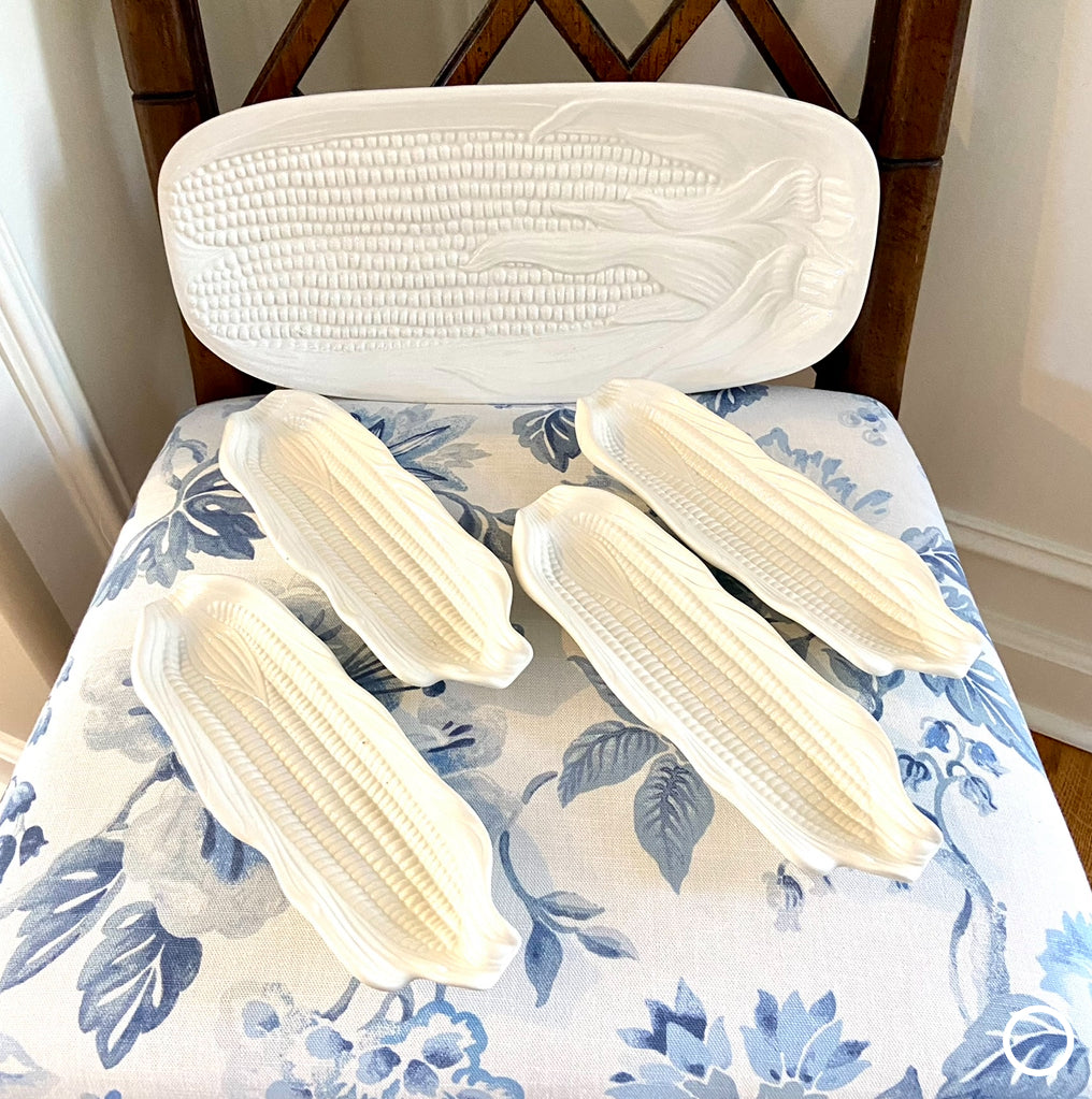 Set of 4 BORDALLO PINHEIRO white corn cob plates and serving platter