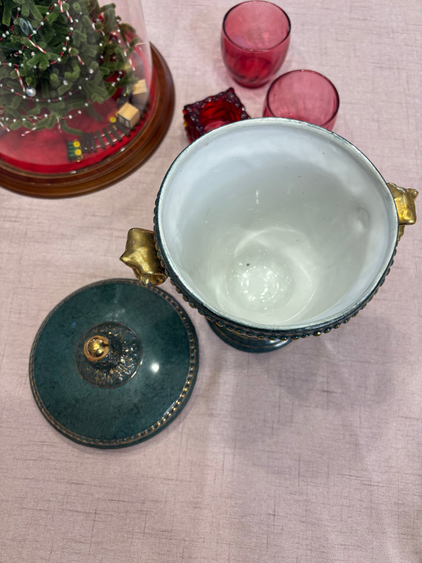 Decorative Green and Gold lidded jar!