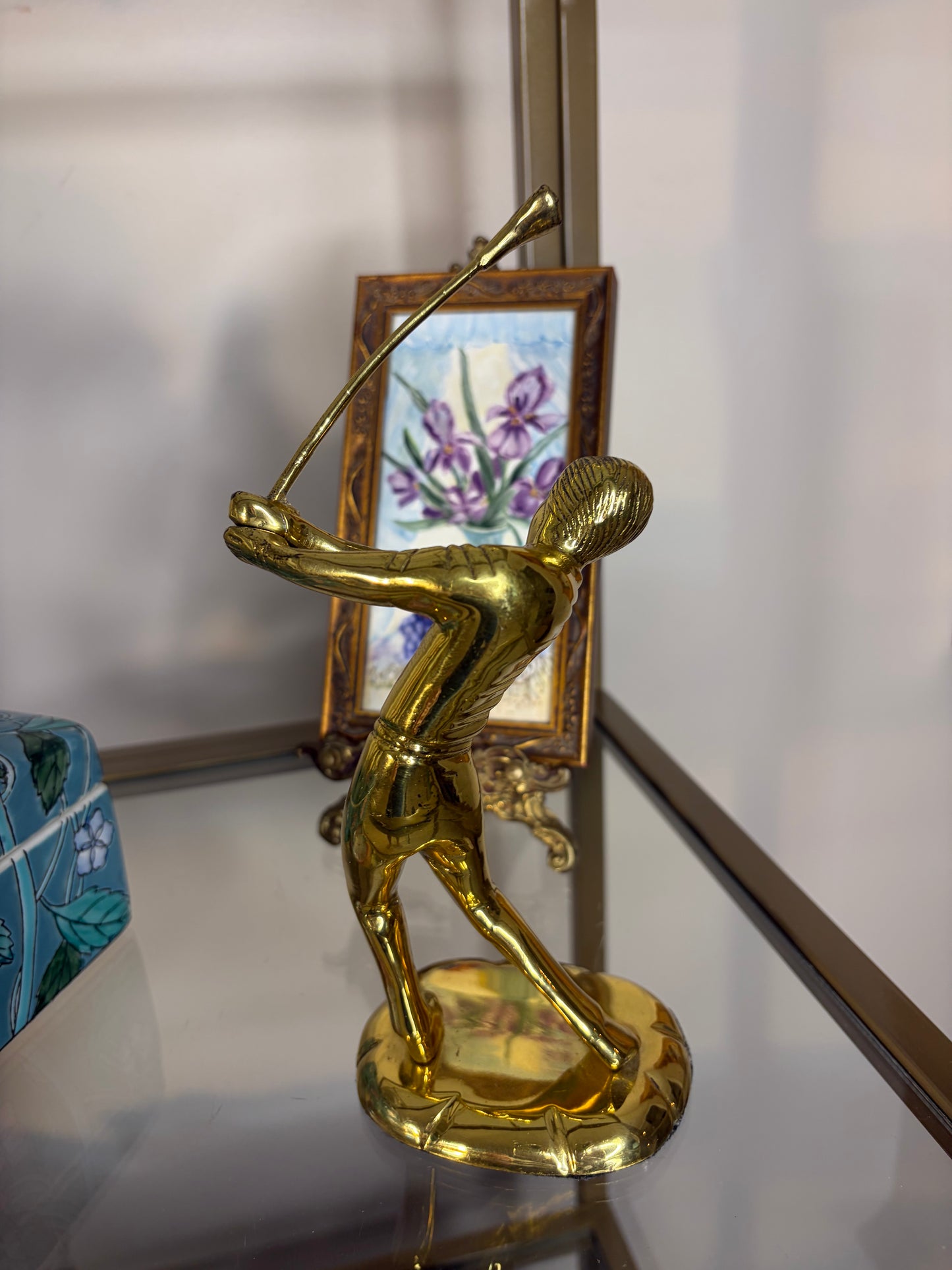 Vintage solid brass golfer figurine!