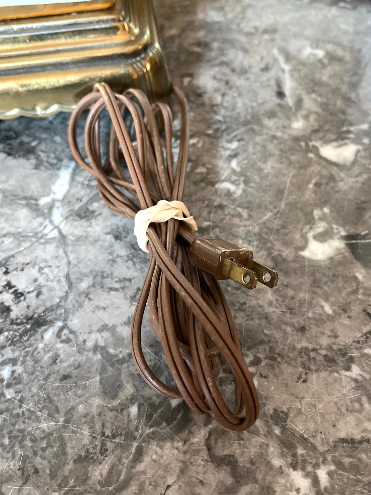 Sophisticated Mid Century Hand Painted Chinoiserie Porcelain Lamp Ornate Brass Base