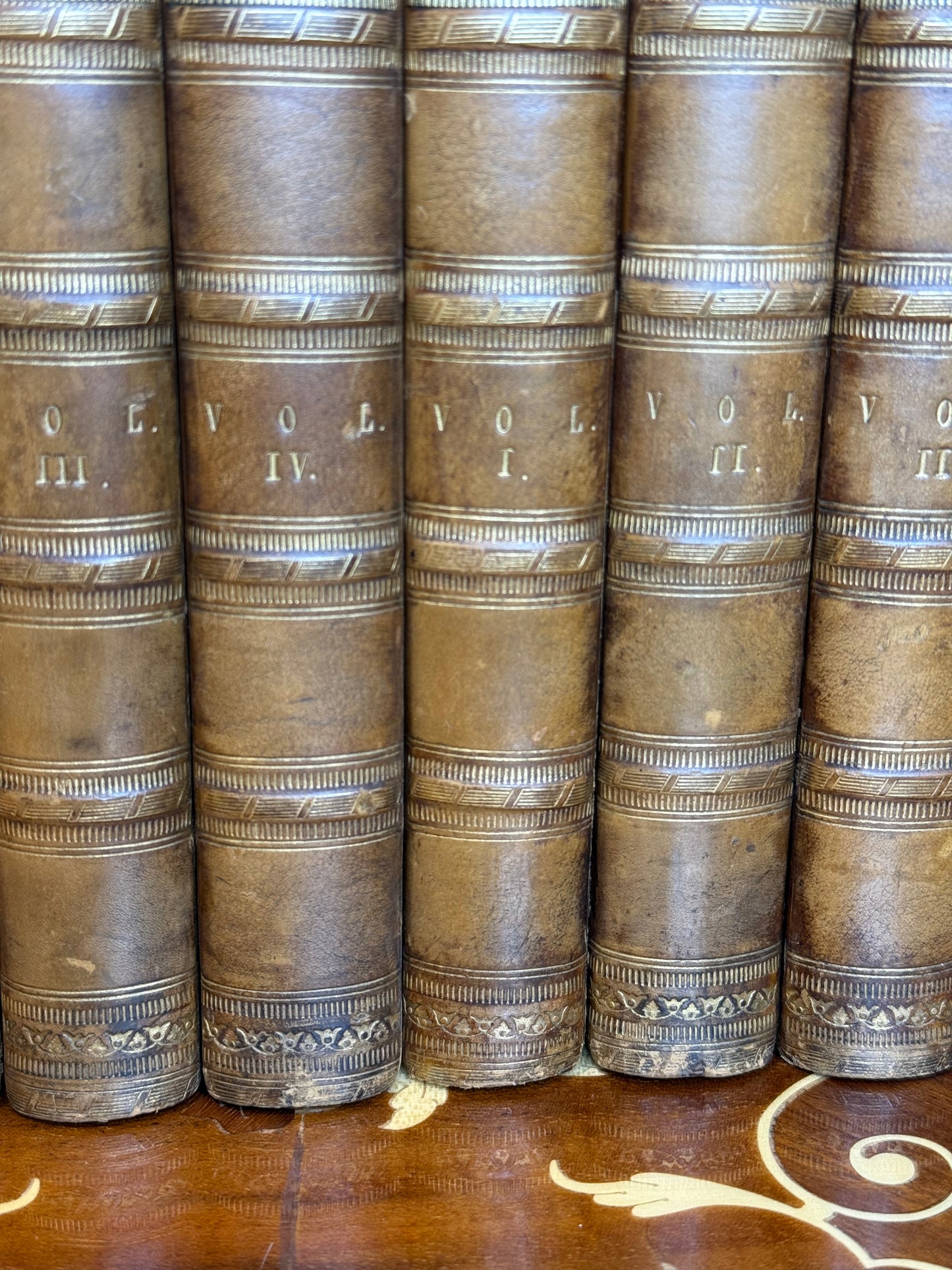 Antique Early 19th Century Latin Classical Library Book Collection, Set of 7 | Full Leather & Marbled Bindings | 1821–1823