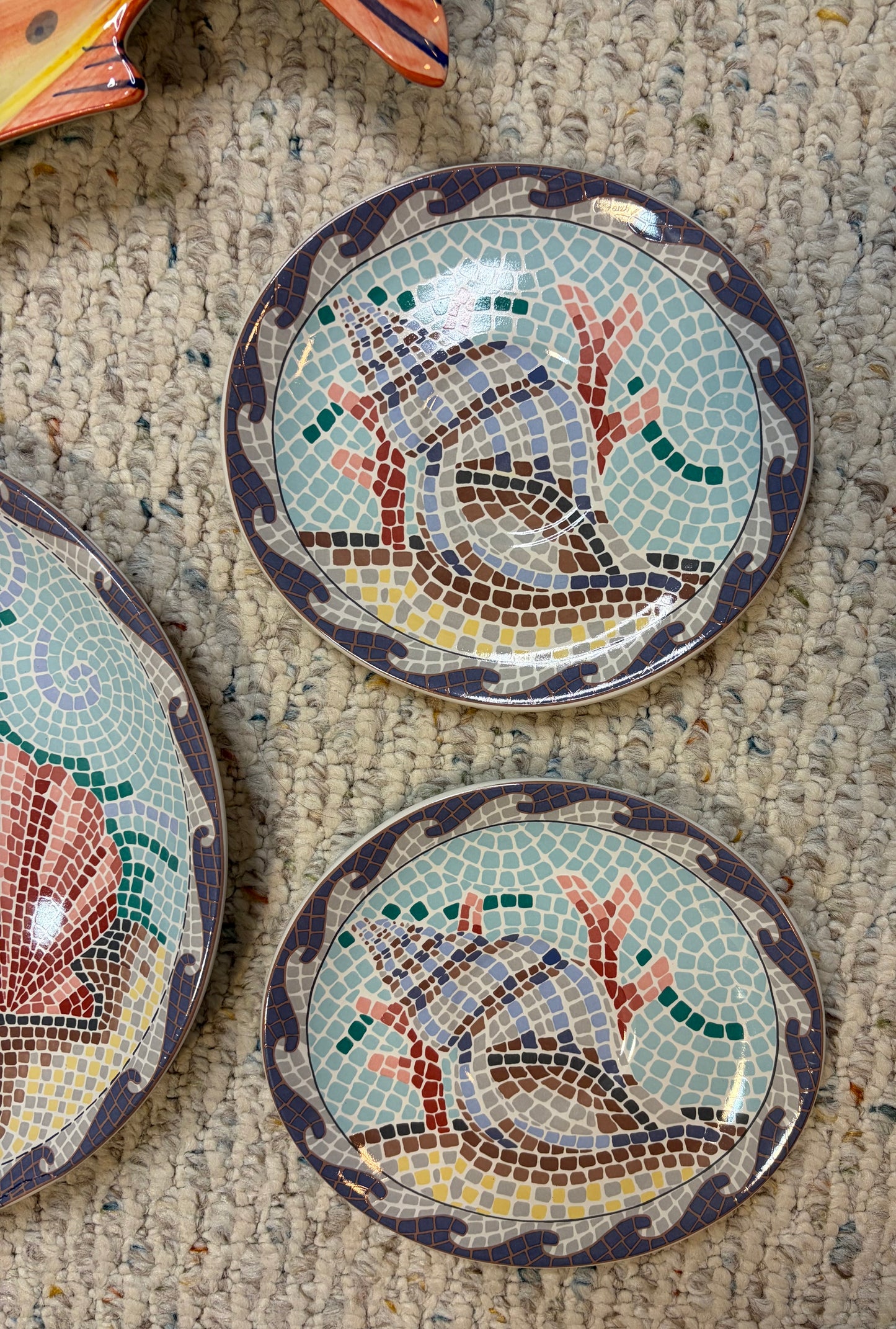 Beautiful Instant plate wall or entertaining set!