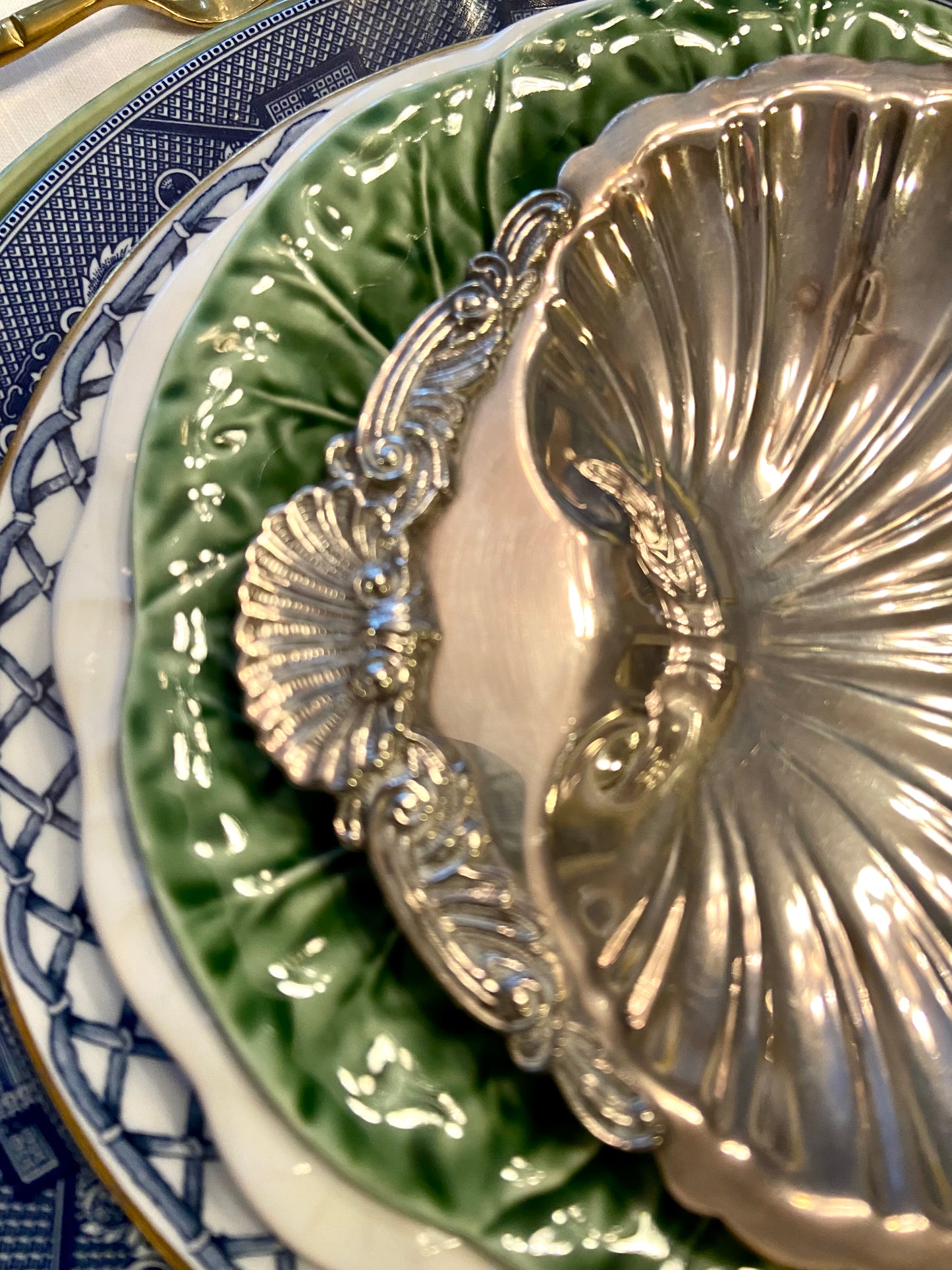 Chic vintage silver plate Hollywood regency clam shell footed candy or trinket dish .