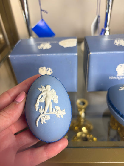Lovely Wedgwood cherub egg trinket boxes! Two available; sold separately!