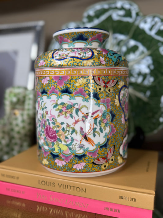 Danny's Fine Porcelain: Rose Medallion Canton Porcelain Tissue Box Cover – Round Decorative Tissue Holder, 7” #41423