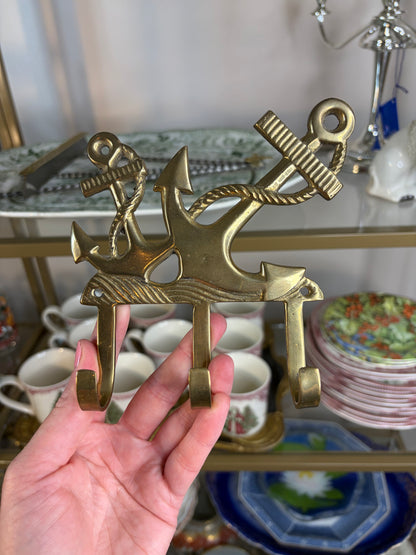 Lovely vintage brass anchors hook!