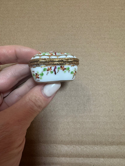 Authentic Limoges Hand-Painted Heart Trinket Box 🇫🇷 2x1”