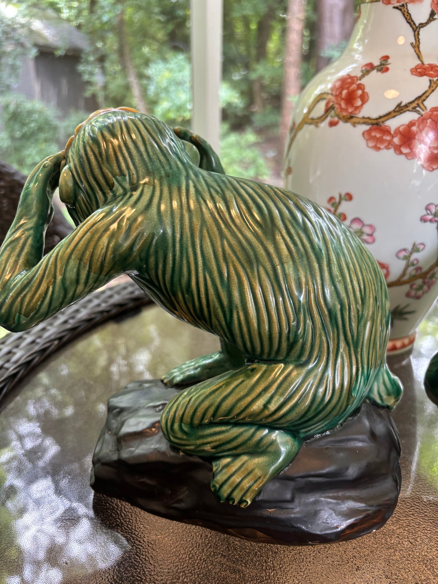 Precious pair of hear no evil, see no evil monkeys!