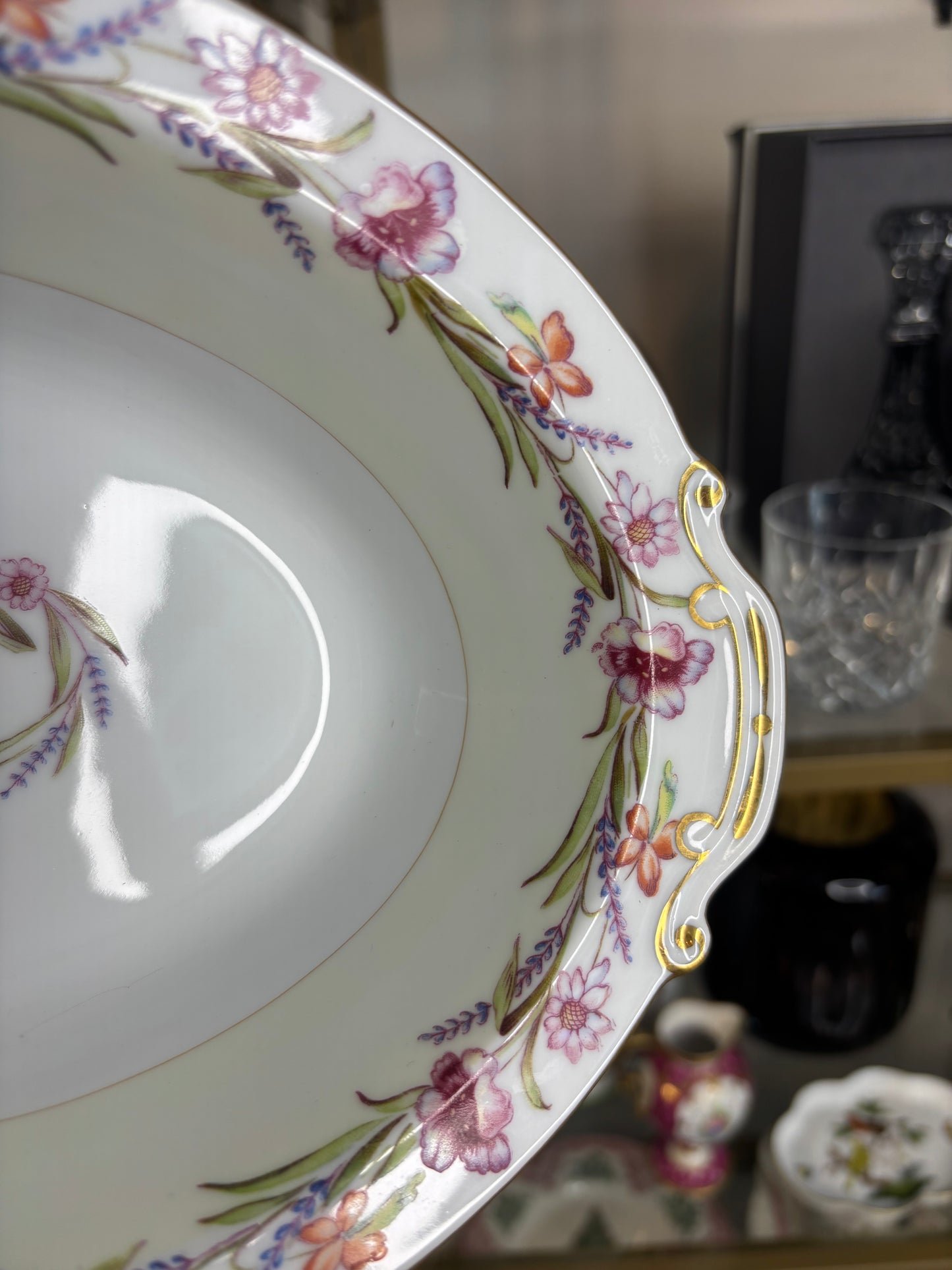 Beautiful Japanese floral and gold bowl!