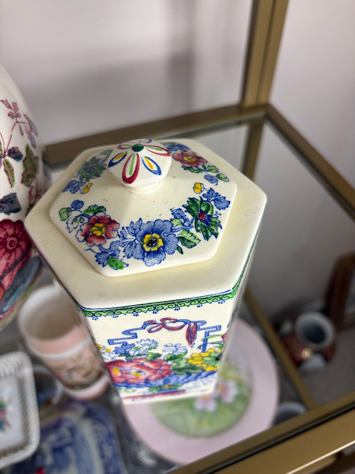 Beautiful Mason’s tea caddy!