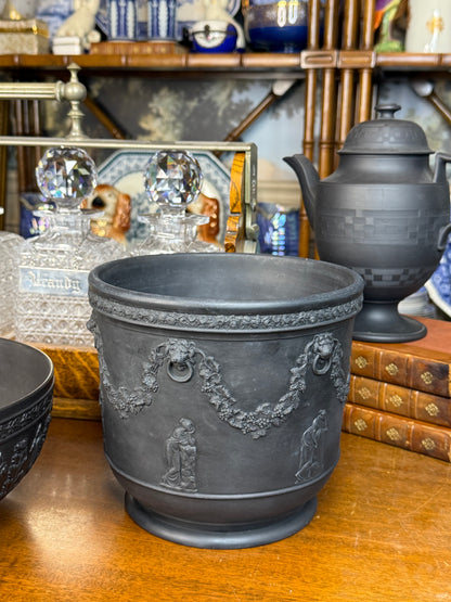🔥🔥 ON AUCTION 🔥🔥 Rare Antique Large Wedgwood Black Basalt Neoclassical Jardinière | Lion Masks, Grape Swags & Classical Figures | c.1870–1900 | 8” D × 6.75” H