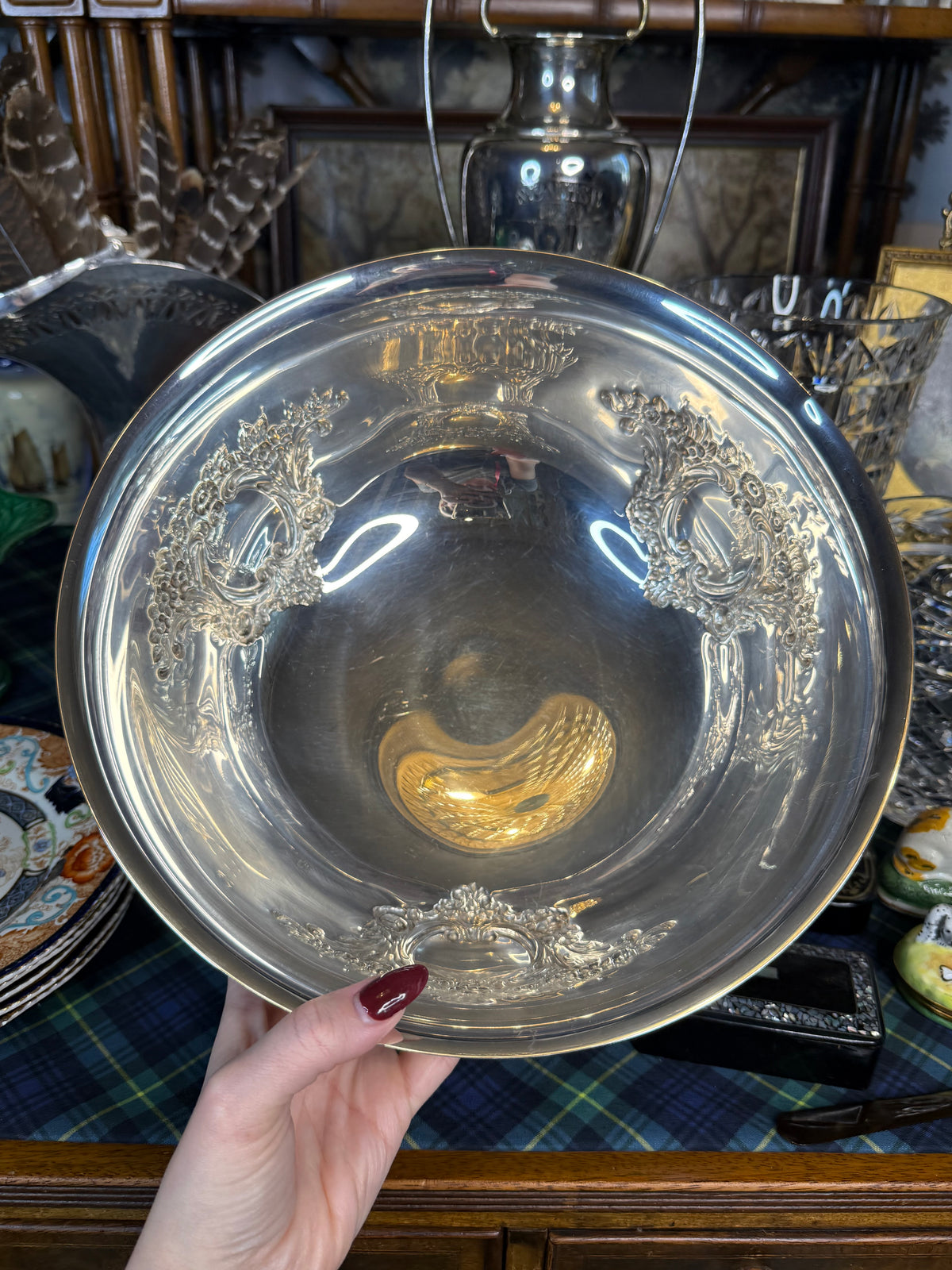 Vintage Oneida Silver Plate Champagne Bowl / Centerpiece | Ornate Floral Cartouche | 12”D |