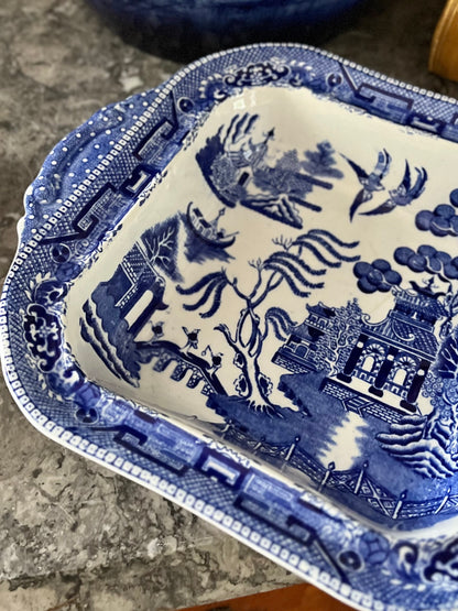 Live 08/28 Antique Ridgways Staffordshire England Blue Willow Covered Vegetable Dish - stamped